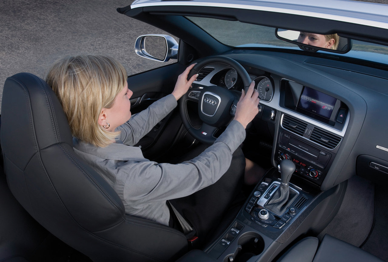Illustration for article titled 2010 Audi A5 And S5 Convertibles Drop Their Tops